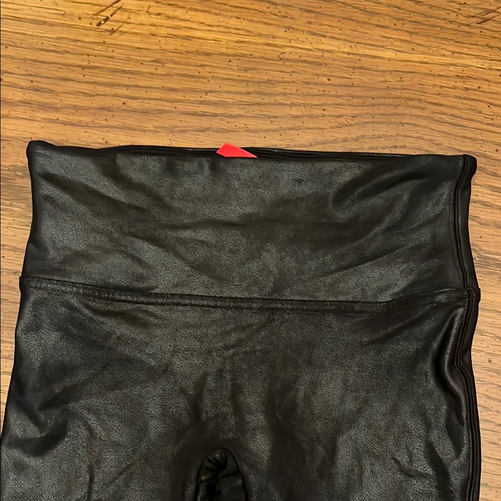 SPANX Black faux leather leggings, size small‎ - Picture 5 of 11